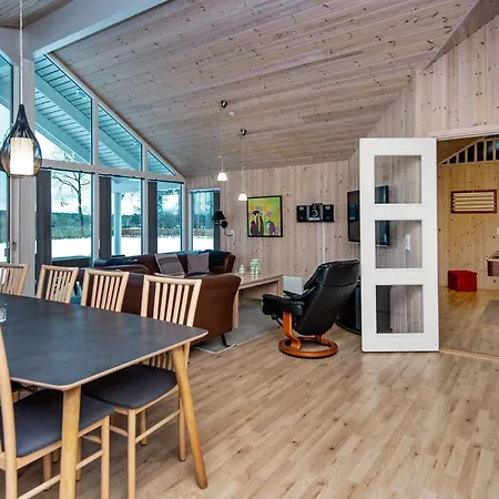 Three-bedroom In Silkeborg 3